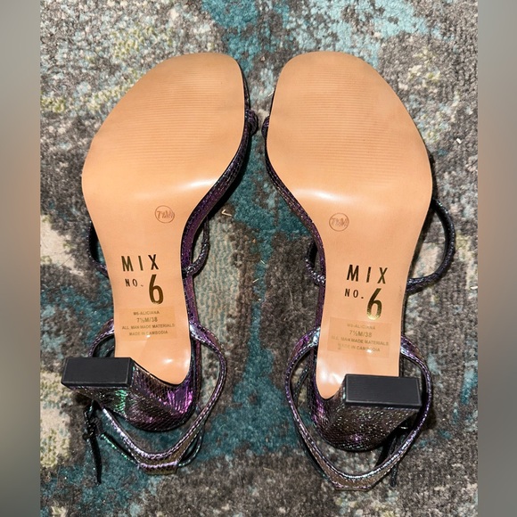NWOT Iridescent Strappy Heels - Picture 5 of 6